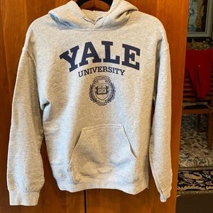 Yale sweatshirt/ hoodie